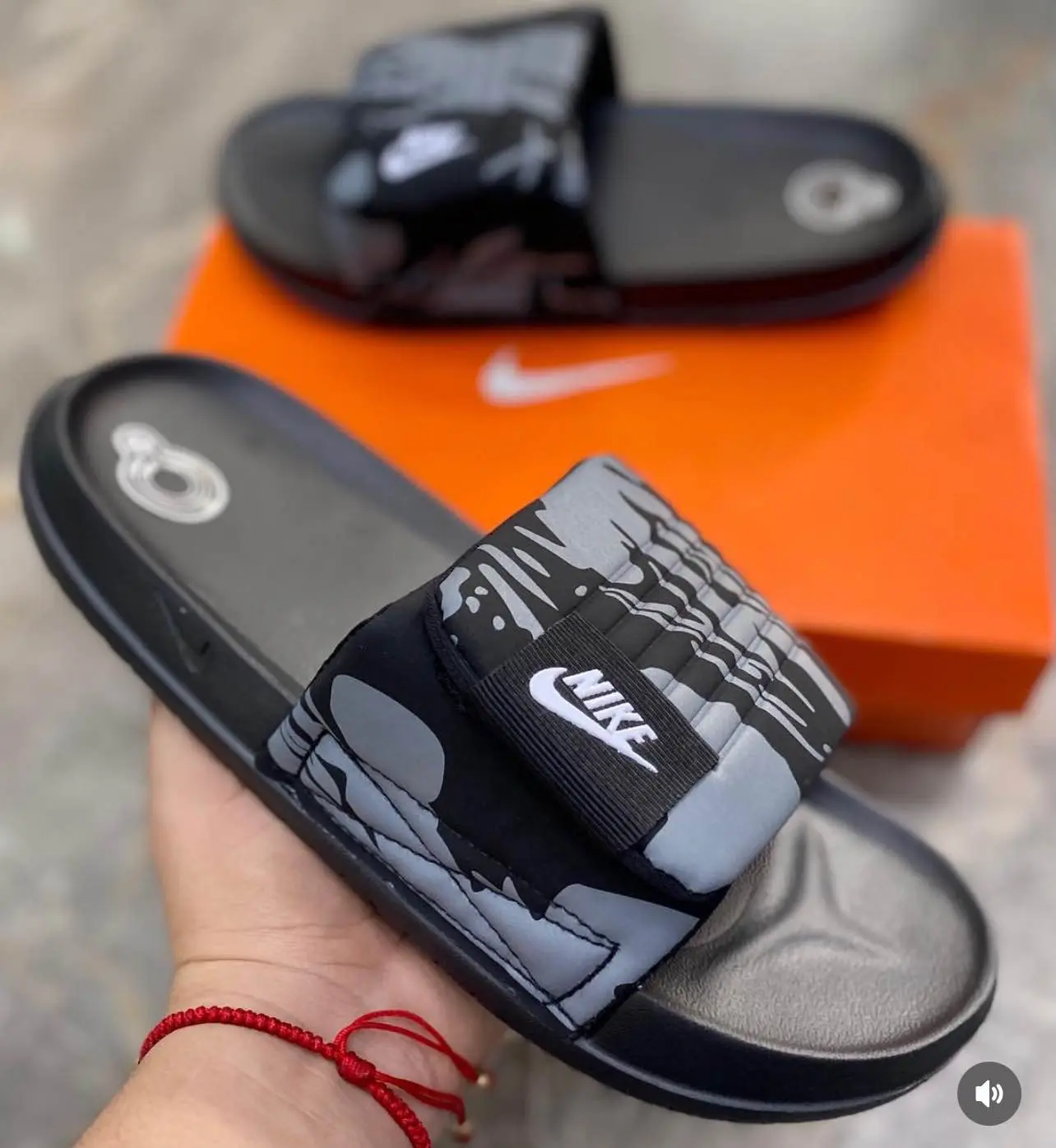 Picture of Stylish Rad Folding Nikee Printe Slides Slipper for Men TreadVibe