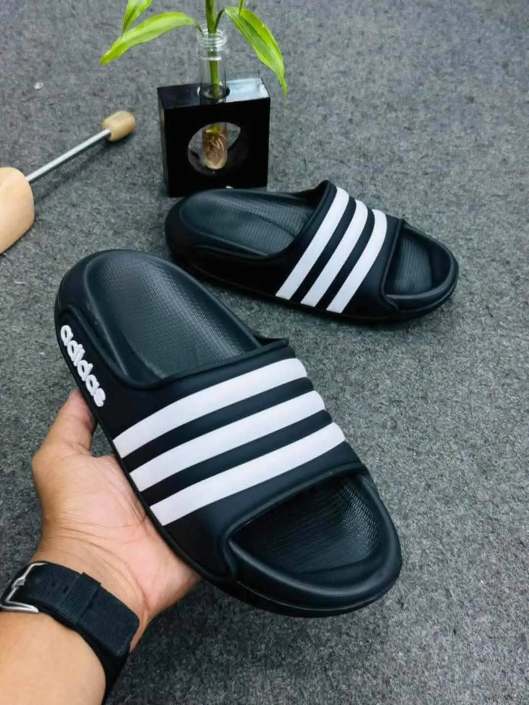 Picture of Stridez Classic Triple-Line Slides – Black & White Edition