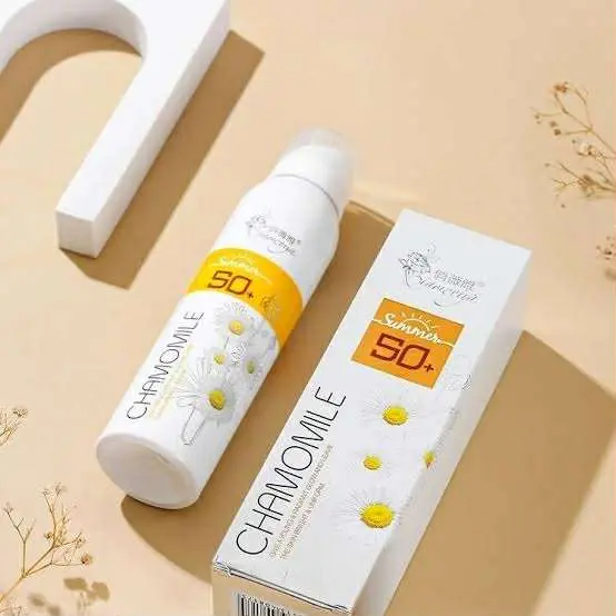 Picture of Chamomile Essence Shoothing, Moisturizing, Isolating And Protecting Sunscreen Spray SPF 50