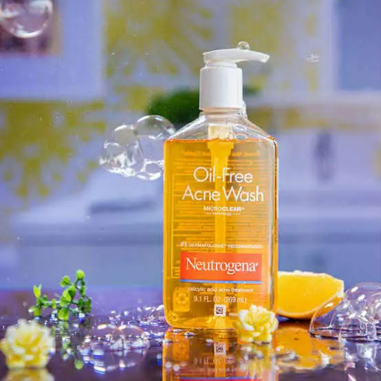 Picture of Neutrogena Oil-Free Acne Wash 177ml