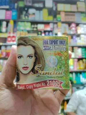 Picture of Sandal Whitening Beauty Cream Pakistan