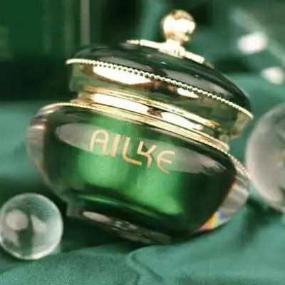 Picture of Ailke C E Advance 1% Retinoid Vitamin C & E Removal Melasma Lifting Whitening Cream