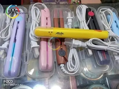 Picture of Mini Hair Flat Iron Ceramic Plate Hair Straightener