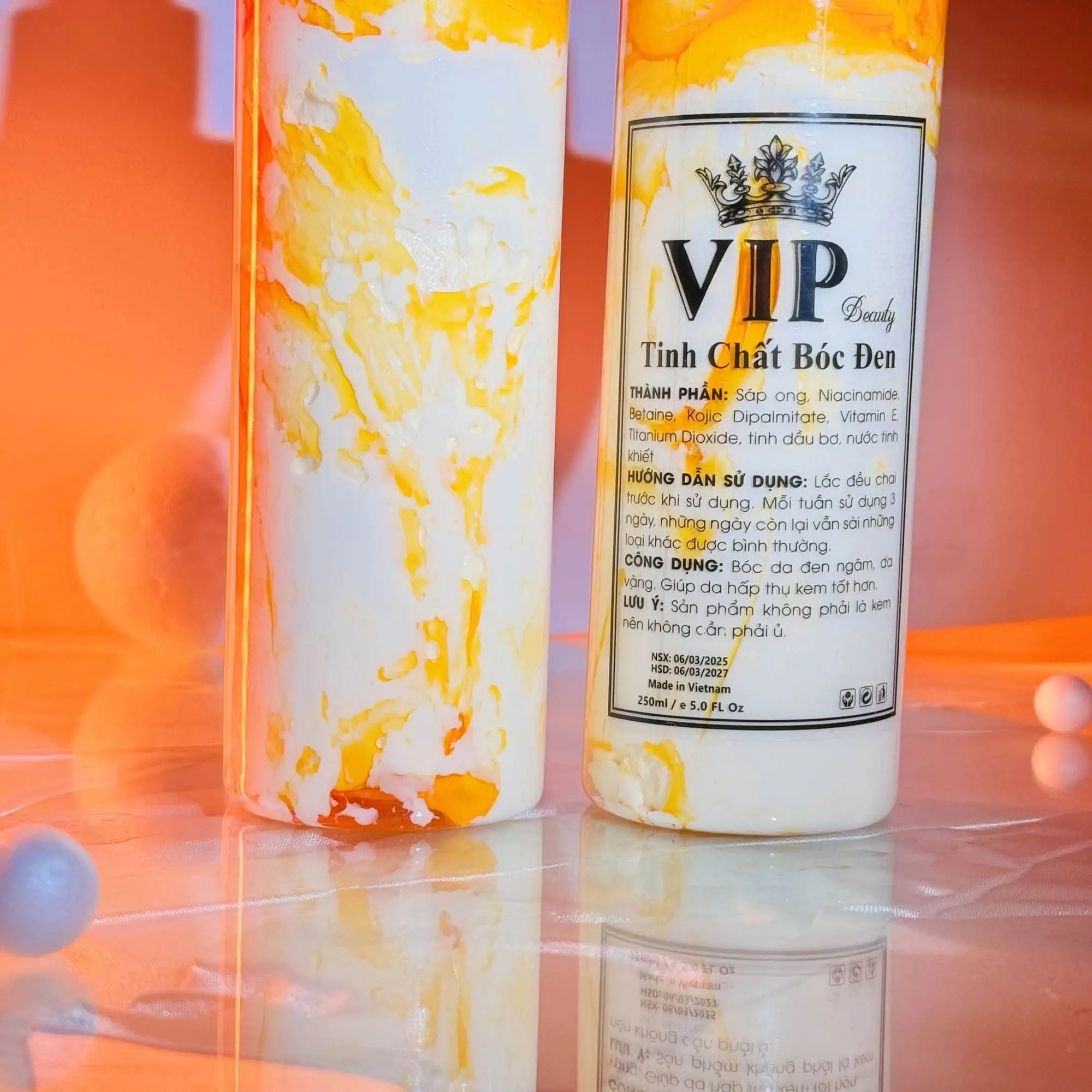 Picture of VIP BEAUTY TINH CHAT BOC DEN  BODY WHITENING CREAM 250g