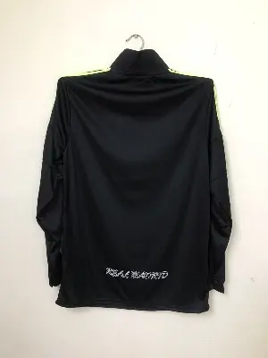 Picture of রিয়াল মাদ্রিদ (অ্যামব্রয়ডারি সহ) স্প্যানিশ ক্লাব প্রিমিয়াম ফুটবল জার্সি - real madrid jersey