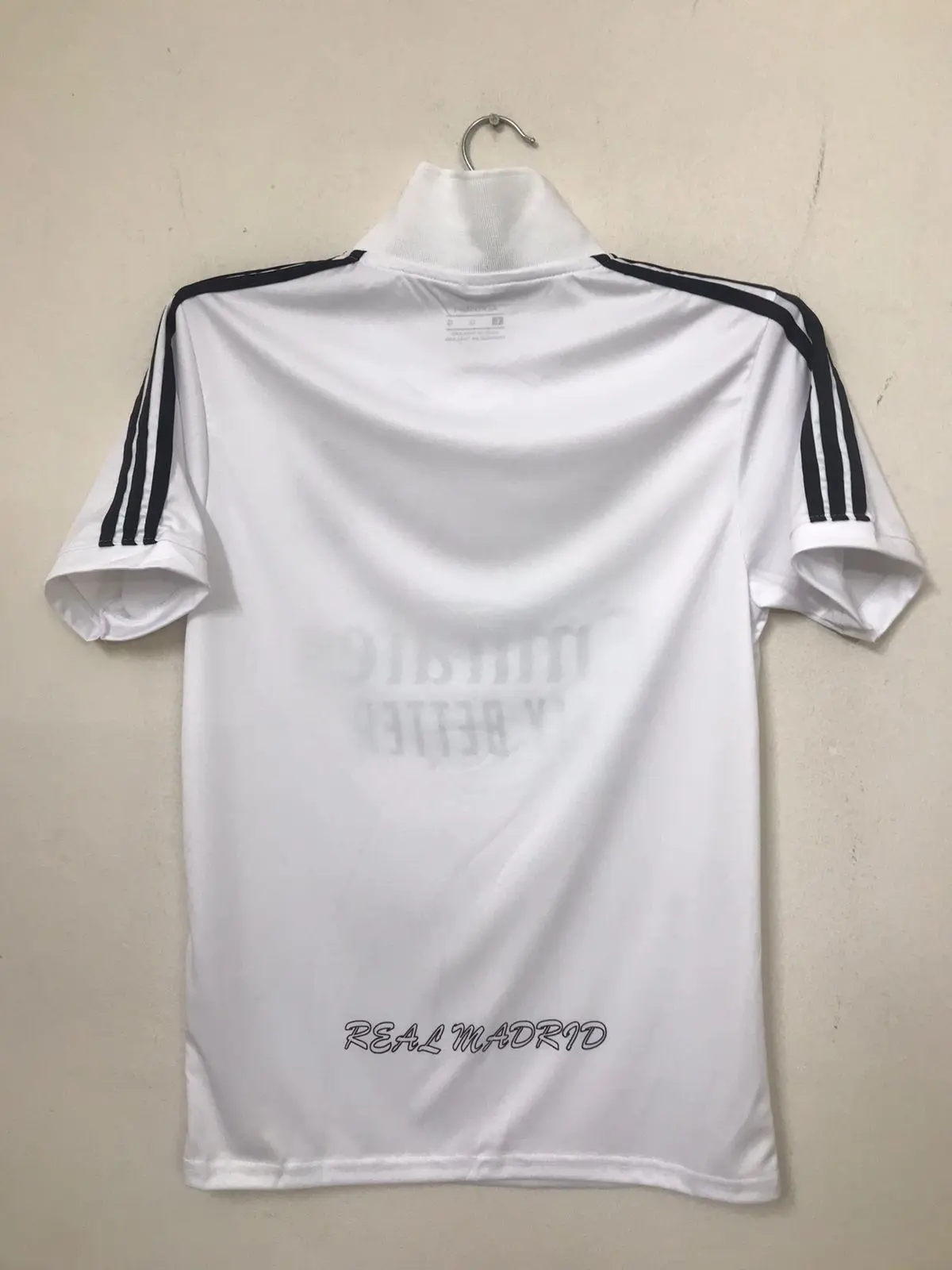 Picture of রিয়েল মাদ্রিদ (অ্যামব্রয়ডারি সহ) প্রিমিয়াম ফুটবল জার্সি - real madrid jersey