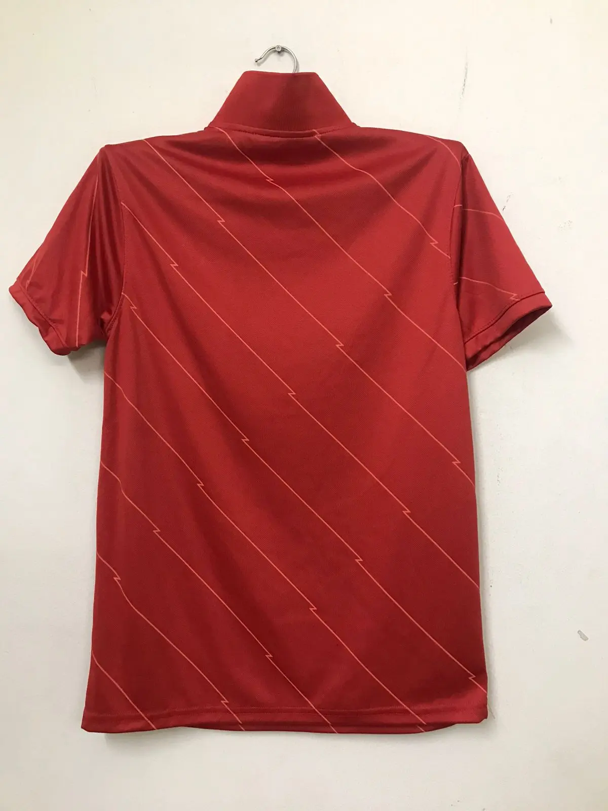 Picture of লিভারপুল (অ্যামব্রয়ডারি সহ) ইংলিশ ক্লাব প্রিমিয়াম ফুটবল জার্সি - Liverpool Jersey