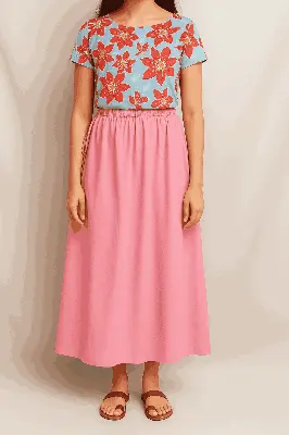 Picture of Cotton Skirt and Petticoat for Ladies.●  মেয়েদের স্কার্ট  💐বিভিন্ন ডিজাইন এবং রঙের স্কার্টগুলি আপনার দৈনন্দিন ফ্যাশনকে করে তুলবে আরও আকর্ষণীয়।