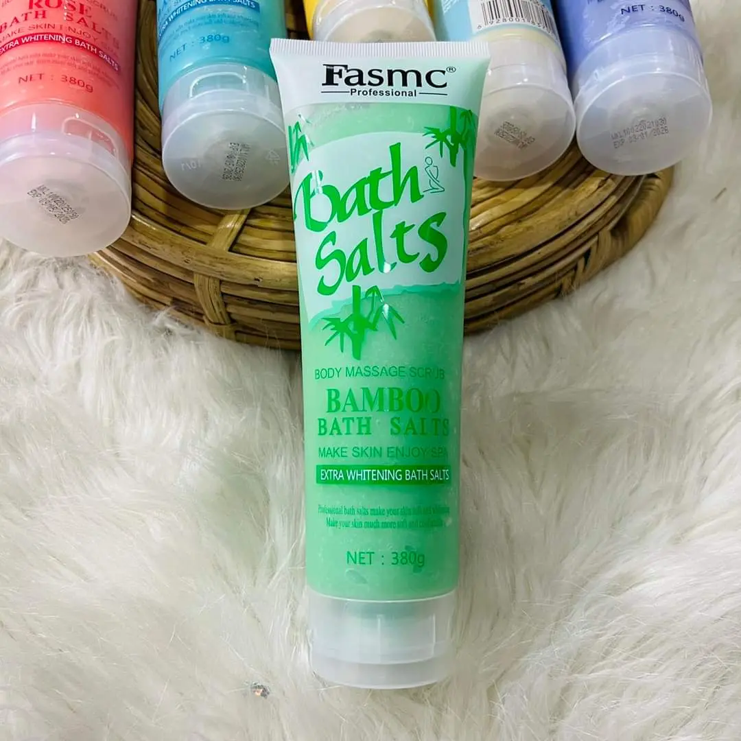 Picture of Fasmc Whitening Bath Salts 380g Milk(Multicolor)