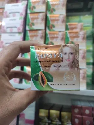 Picture of FEIQUE Papaya Whitening Anti-Freckle Cream 20g