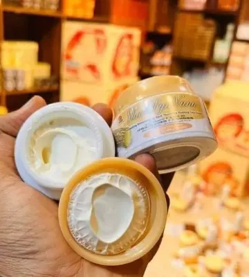Picture of Shew Pyi Nann Whitening Shinmataung Bark Thanakha Pudding Face Cream