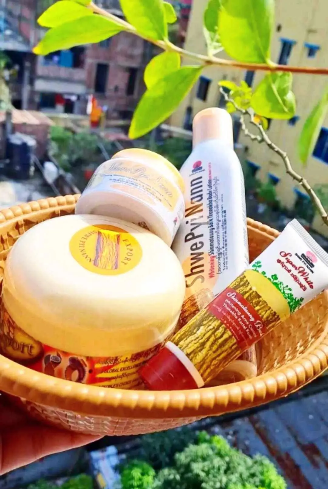 Picture of Thanaka Face & Body Whitening 4pcs Combo Pack Cream+Face Pack+Lotion+Face Wash