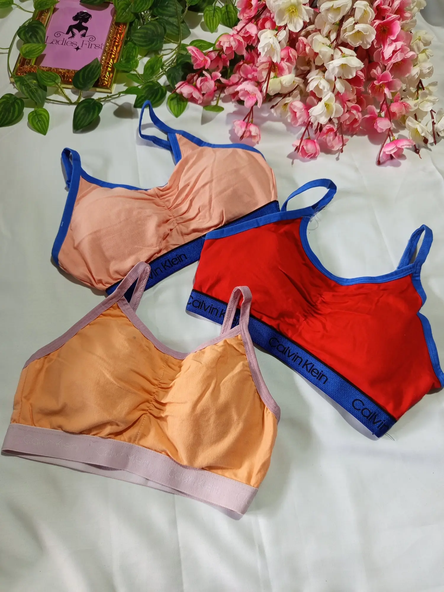 Picture of Padded Semi Bra for Teenager . 📣 স্কুল/কলেজের মেয়েদের জন্য পারফেক্ট শর্ট সেমিস প্যাডেড ব্রা!