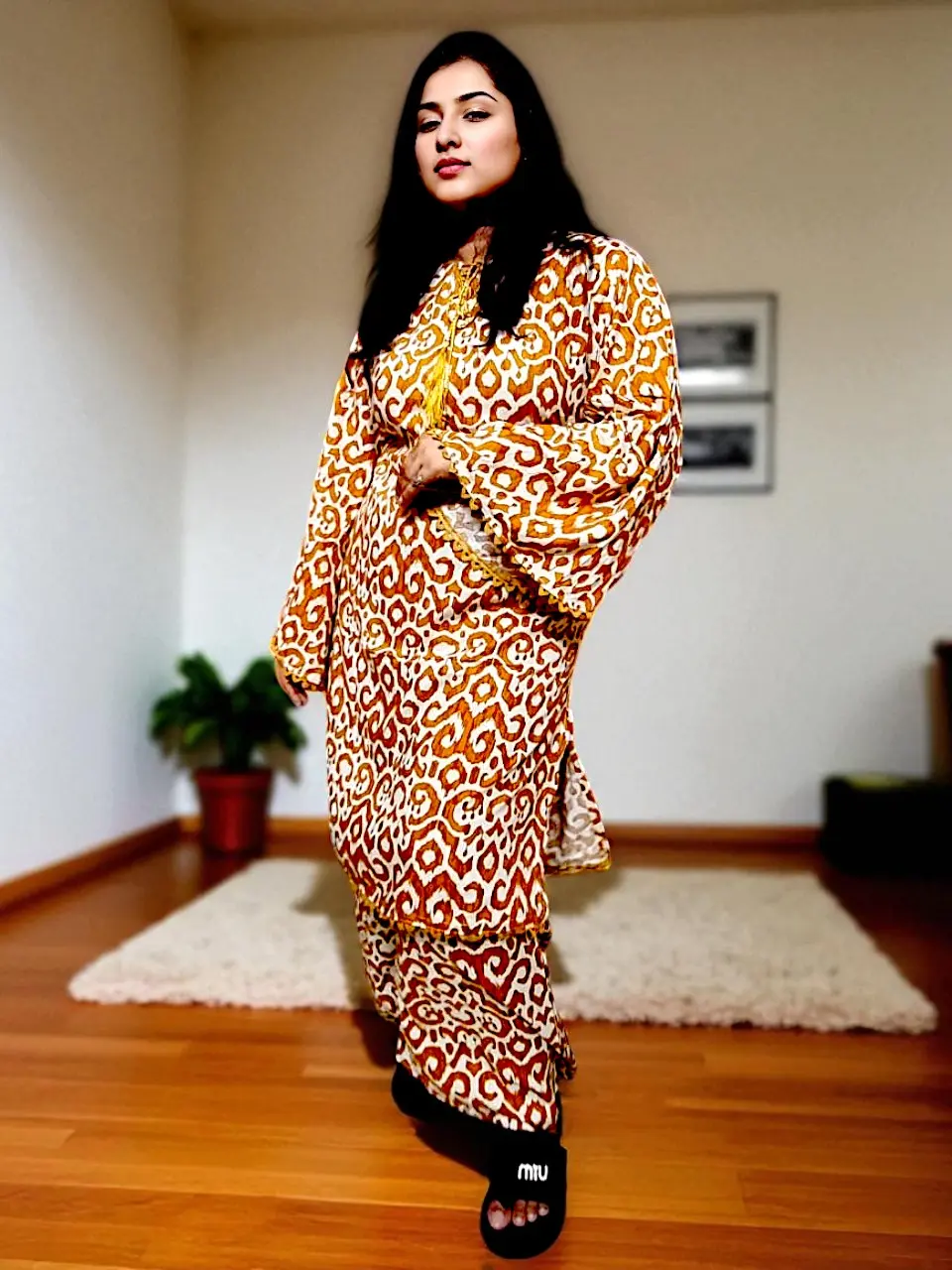 Picture of Fashion and comfort together fita round neck tie style fine cotton 2 pis salwar kamiz for woman  কামিজ উইথ সাইট পকেট ফাইন কটন ফ্যাব্রিকের ২ পিছ সেট .