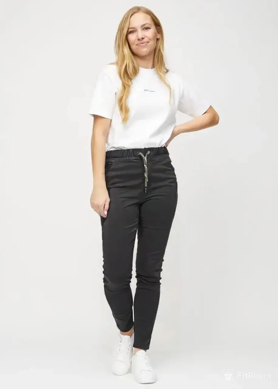 Picture of Fashionable Skinny Denim Jeans Pant for Woman