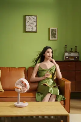 Picture of Remax RS-ZF07 Retro Vintage Desktop 3600mAh Large Battary Rechargable Oscillating Head Fan - Purple