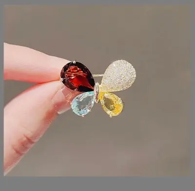 Picture of Four Color Design brooch for women crystal Rhinestone safety pin for girls and women (Green)