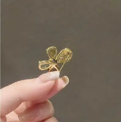 Picture of Four Color Design brooch for women crystal Rhinestone safety pin for girls and women (Green)