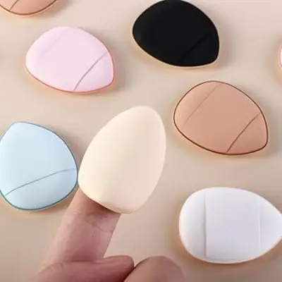 Picture of 4pcs/box Mini Powder Puff Set Finger Triangle Sizes Perfect for Face and Body - Loose Powder Blending Sponge (Multicolor)