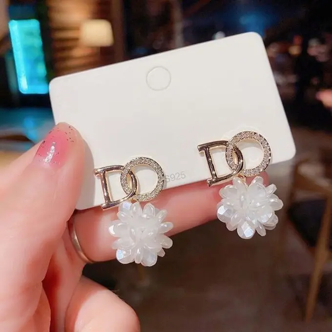 Picture of letter petals alloy diamond_earrings female silver needle flower pendant earrings 