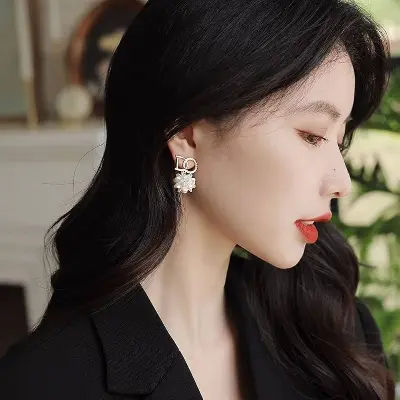 Picture of letter petals alloy diamond_earrings female silver needle flower pendant earrings 