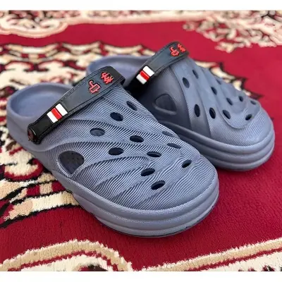 Picture of New Mens Hollow Design Slingback Round Toe Clogs Outdoor EVA Vent Crocs Sandals
