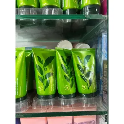 Picture of Green tea Facial Cleanser / face wash Green tea Plant Extract / Facewash