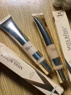 Picture of Miss Rose Silk Flawless Foundation 30ml