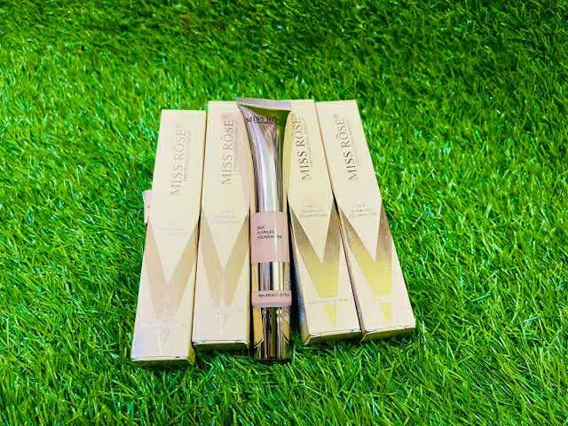 Picture of Miss Rose Silk Flawless Foundation 30ml