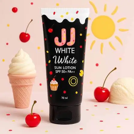 Picture of JJ White Vwhite Sun Lotion SPF50 PA++