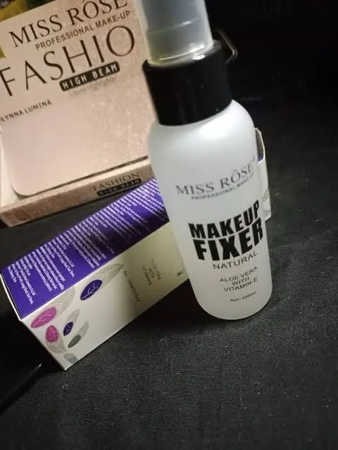 Picture of Miss Rose Natural Aloe Vera With Vitamin E Makeup Fixer 100ml