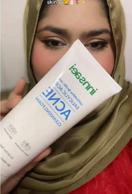 Picture of Innsaei Salicylic Acid Acne Solution Cleansing Foam 150ml