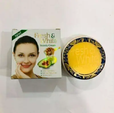 Picture of Fresh and White Cream Skin Whitening cream-30gm (Pakistan)