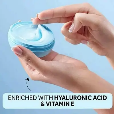 Picture of Pond’s Super Light Gel Hydrated Glow and Vitamin E 49g