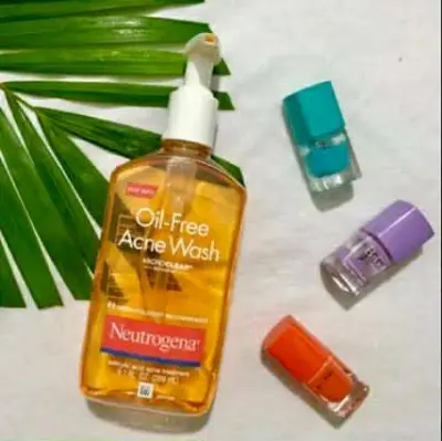 Picture of Neutrogena Oil-Free Acne Wash  177 ml