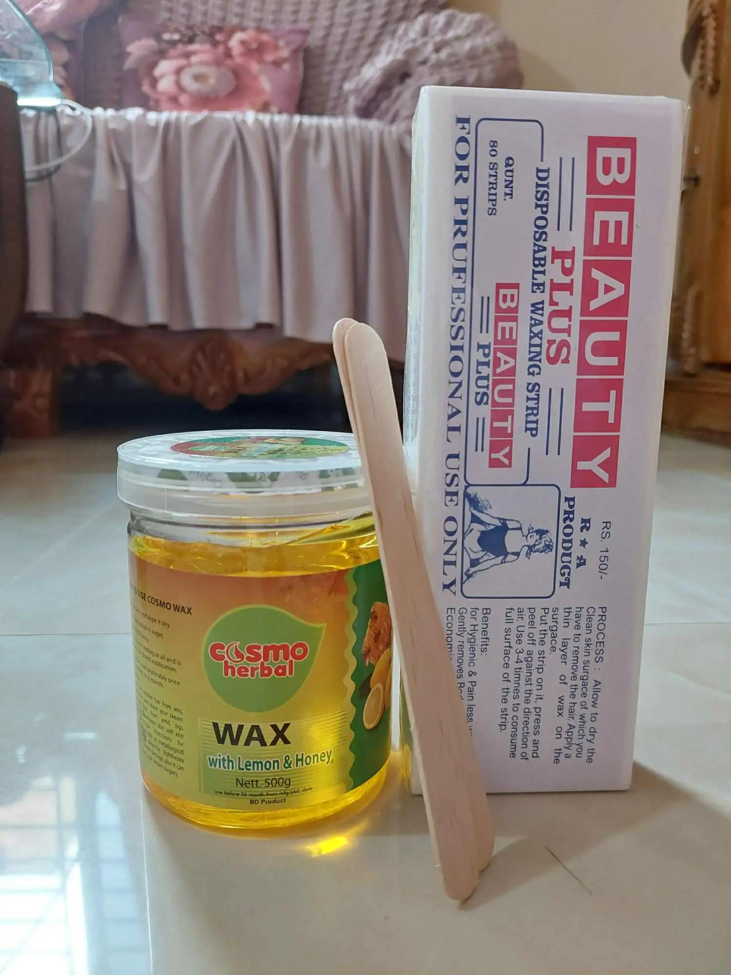 Picture of Cosmo Herbal Lemon Honey Wax With 80pcs Strips and stick