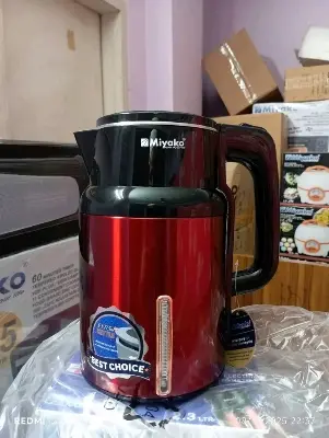 Picture of Miyako 2.3 Liter Electric Kettle MJK-2401 - Multicolor
