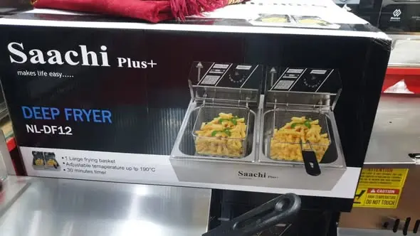 Picture of Commercial grade electric deep fryer. - Black