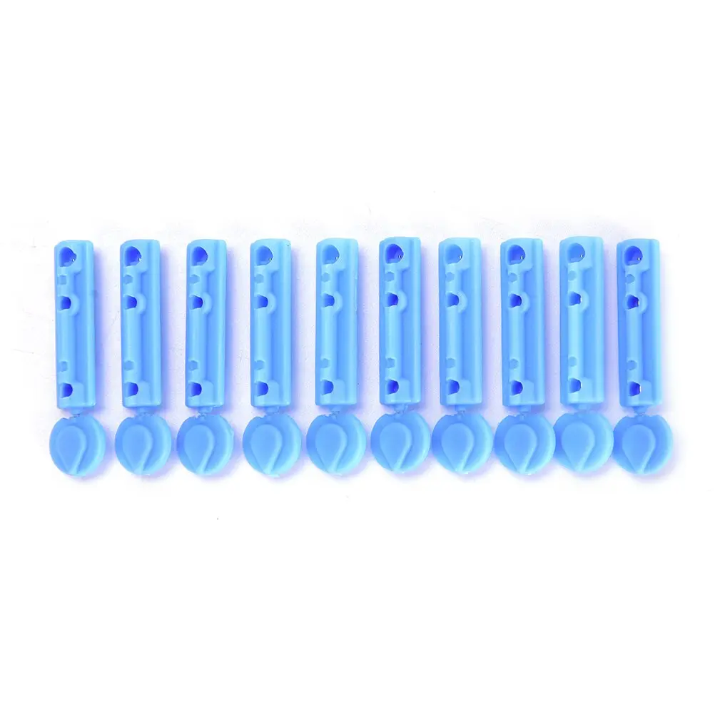 Picture of Glucometer and Hizama Pen's Bacterial-Free Single-Use Pain-Free Lancing Set SUI-100. 