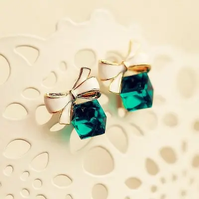 Picture of Korea cute bow crystal square earrings zircon alloy earrings earrings fashion temperament wild earrings women's fashion(Green Crystal)