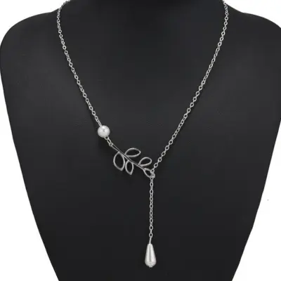 Picture of Simple Cute leaves Pearl leaves short Silver Necklace(Silver)