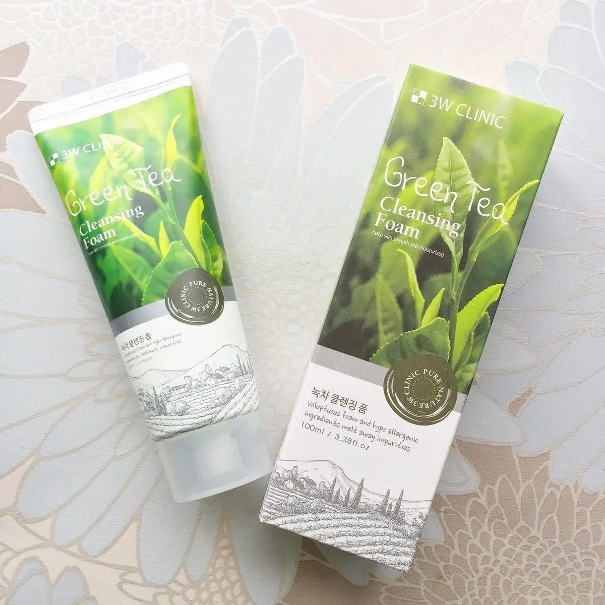 Picture of 3W Clinic Green Tea Moisturizing & Smooth Skin Cleansing Foam- Face Wash (100ml)(Green Tea)