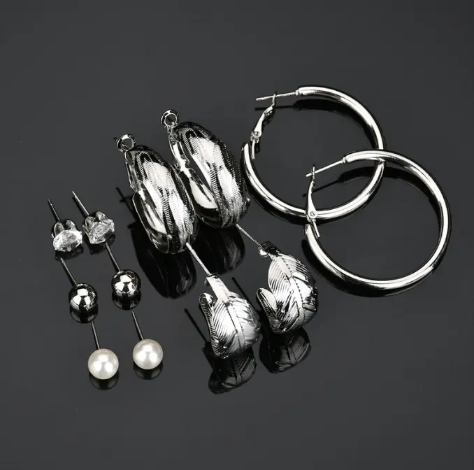 Picture of 6 Pairs of Rhinestone Set Big Circle Leaf Earring for Women Fashion Jewelry Set
