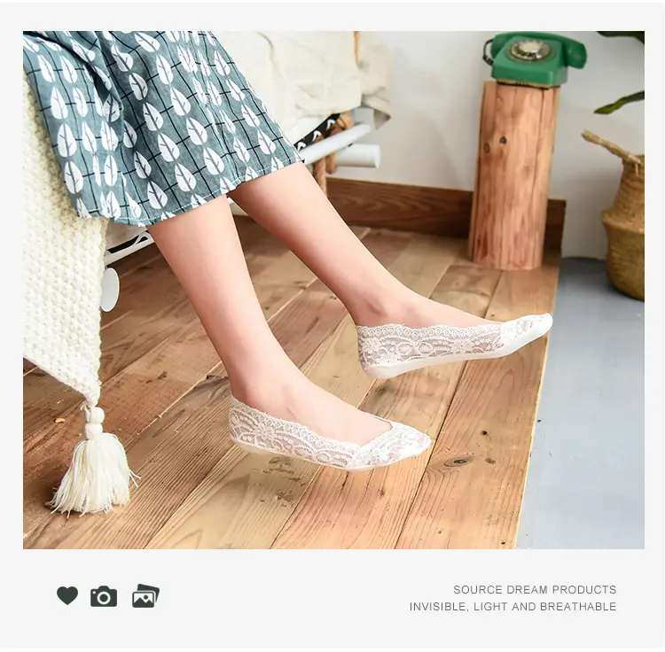 Picture of Lace invisible boat socks stalls spring and summer shallow mouth women's socks silicone anti-slide shop socks