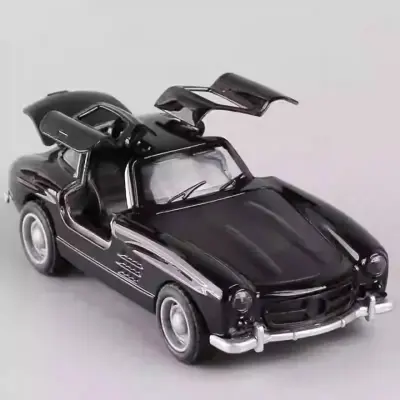 Picture of Mercedes Benz Classic toy car 1:36 Retro Simulation Alloy Toy Car Pull Back Model Classic Car Butterfly - Black