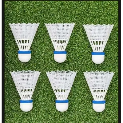 Picture of Smash 500 Plastic Badminton Shuttlecocks Cork 6Ps Cock White