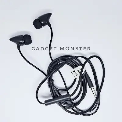 Picture of UIISII C100 In-ear Wired Heavy Bass Earphones with MIC - Ear Phone - Headphone - Ear Phone - Budget Earphone - Best Earphone (Black)