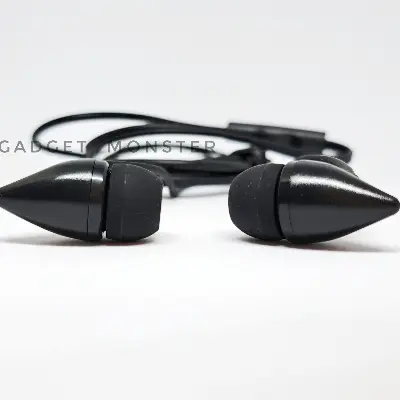 Picture of UIISII C100 In-ear Wired Heavy Bass Earphones with MIC - Ear Phone - Headphone - Ear Phone - Budget Earphone - Best Earphone (Black)
