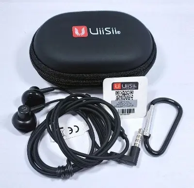 Picture of Uiisii Hm 12 Super Bass Stereo In Ear-Phone With Pouch - High-Quality Audio Immersion With Uiisii Hm 12 In Ear-Phone - Including A Protective Pouch (Black)