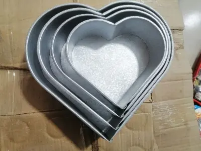 Picture of Cake Mould LOVE shape 4pcs Set (6,7,8,9 incs) (Aluminium) -Multicolor